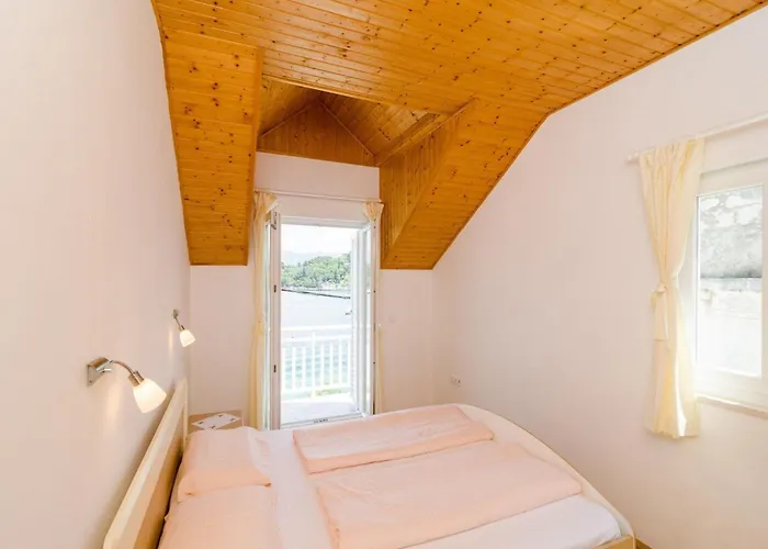 Ma Us-one Bedroom With Balcony Apartament